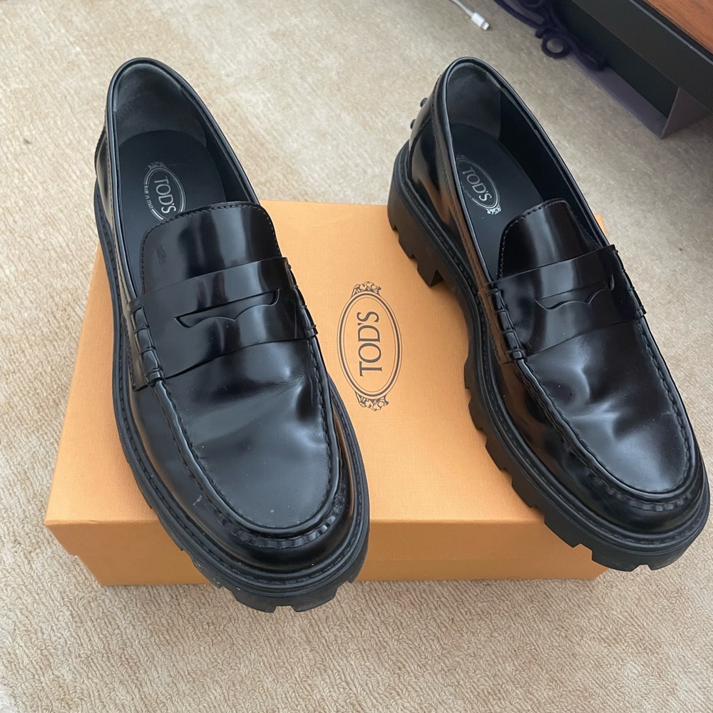 Tod's Black Leather Loafers - Worn 2x